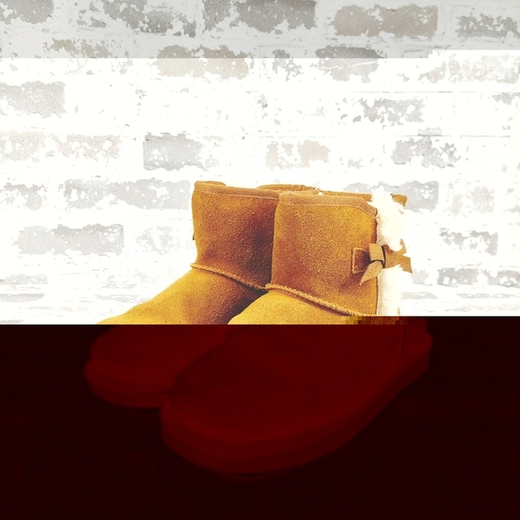 Koolaburra by UGG Victoria Mini Brown Suede Side Bow Winter Ankle Boots W288 - Picture 2 of 10